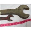 Image 6 : LOT OF 2 LARGE WRENCHES