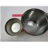 Image 8 : DECORATIVE MILK TINS