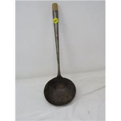 SOUP LADLE (METAL) *VINTAGE*