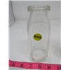 Image 2 : 6 MILK BOTTLES (4 PINT, 1 PINT, 1 QUART)