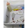 Image 2 : DR. BEN CASEYS DOCTOR KIT (TOY) *1962*