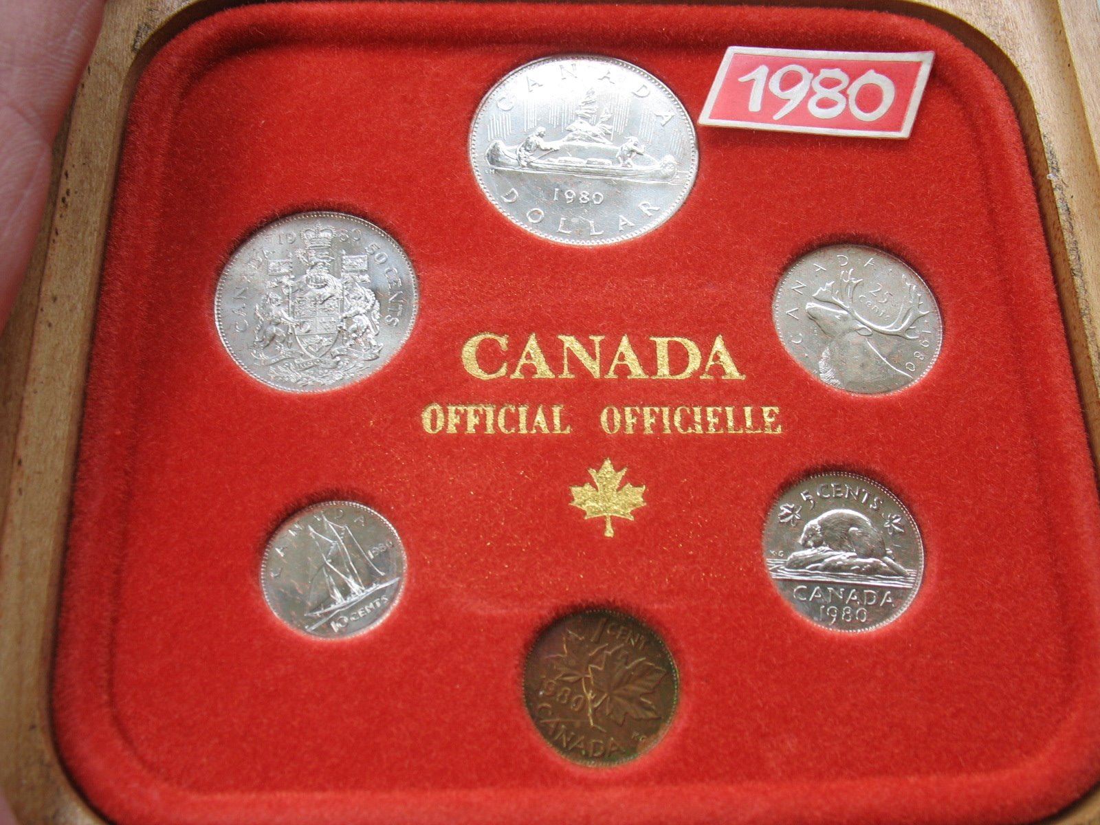 1980 Coin Set 1980 CANADIAN MINT COIN SET (WOODEN CASE)