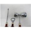 Image 2 : BAR SET (WHITEHORSE, HENNSEY, VAT 69, BLACK AND WHITE, JOHNNIE WALKER)