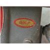 Image 2 : SMALL TABLE SAW (W/SKF BEARINGS) *18” X 13”*