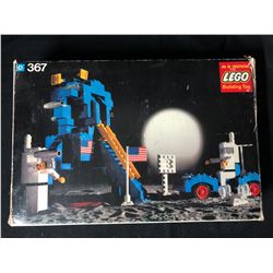 Lego 367-1 Moon Landing (1975)