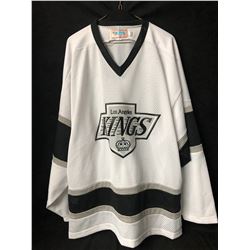 LOS ANGELES KINGS HOCKEY JERSEY (XXL)