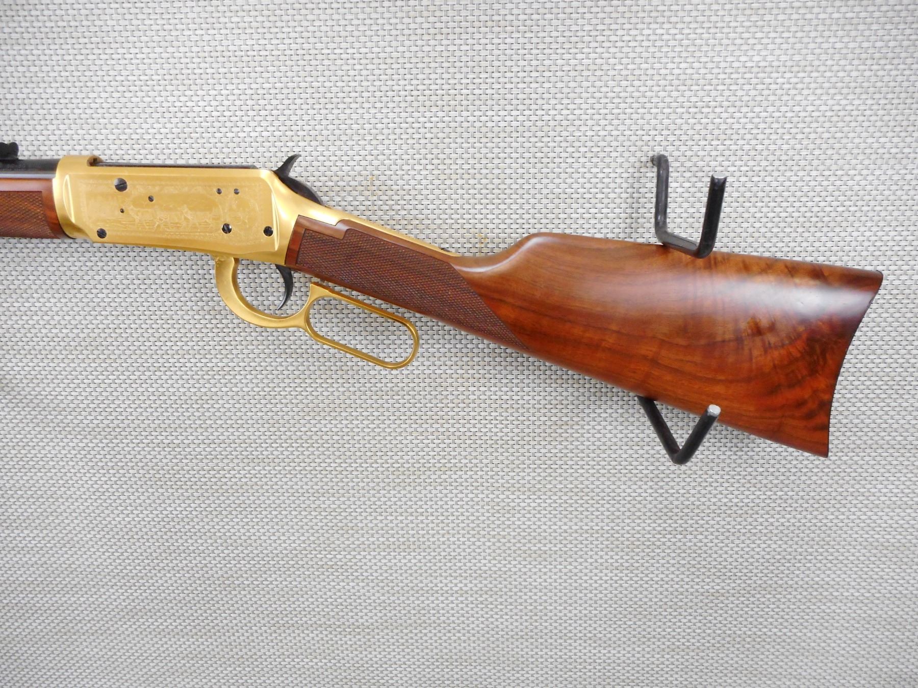 WINCHESTER , MODEL 94 ANTLERED GAME COMEMMERATIVE , CALIBER 3030 WIN