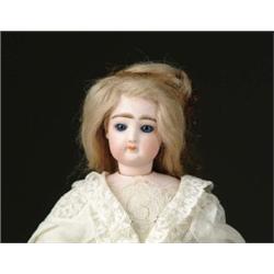 18” FRENCH FASHION DOLL