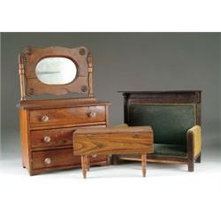 THREE PIECES MINIATURE FURNITURE
