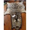 Image 1 : AFRICAN ZEBRA HIDE/RUG EXCEPTIONAL SIZE & GRADE