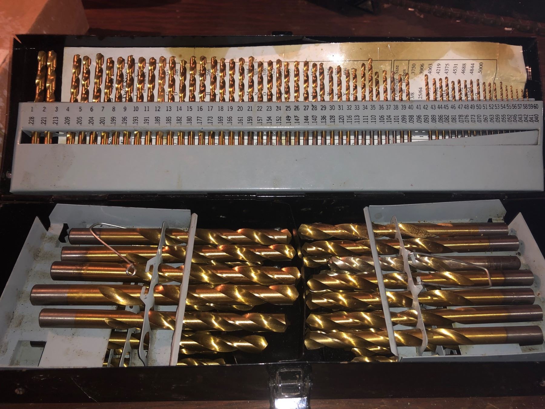 GOLD COATED LARGE ASSORTED DRILL BITS WITH CASE