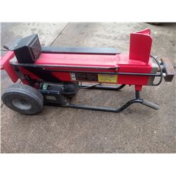 CENTRAL MACHINERY 7 TON LOG SPLITTER