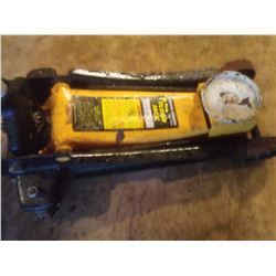 3 TON HYDRAULIC FLOOR JACK