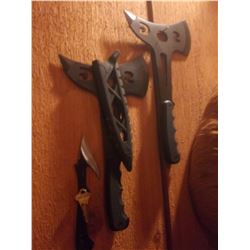 3X ORNAMENTAL TOMAHAWKS