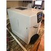 Image 2 : DELLA ICE AND WATER MACHINE