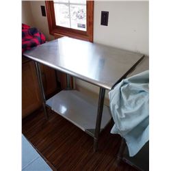 STAINLESS STEEL PREP TABLE