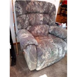 X-LARGE CAMO RECLINER