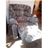 Image 2 : X-LARGE CAMO RECLINER