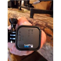 GO PRO CAMERA w 64GB SAN DISK