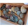 Image 8 : Box of Paleo Projectiles & Scrapers