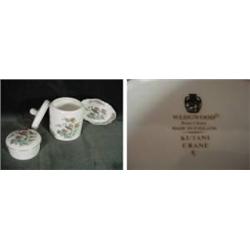 WEDGEWOOD BONE CHINA, MADE IN ENGLAND MARKED KUTANI CRANE FIVE PIECE VANITY SET INCLUDING COVERED DI