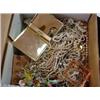 Image 1 : COLLECTION OF VINTAGE COSTUME JEWELRY INCLUDING E