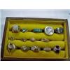 Image 1 : COLLECTION OF VINTAGE COSTUME JEWELRY INCLUDING R