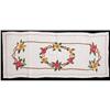 Image 1 : Arts & Crafts runner, mat, pillowcase