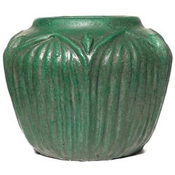 Wheatley vase, leaf and bud design