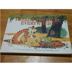 BOOK - THE CALVIN AND HOBBES - THERE'S TREASURE EVERYWHERE