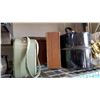Image 3 : HAT BOX AND LUGGAGE