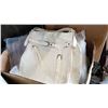 Image 2 : 13 NEW HANDBAGS