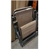 Image 2 : 2 FOLDING LAWN CHAIRS