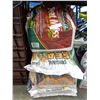Image 1 : 4 BAGS OF POTTING SOIL AND PEAT MOSS