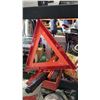 Image 2 : EMERGENCY WARNING TRIANGLE KIT IN RED CASE