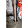 Image 2 : SLEDGE HAMMER AND CROW BAR