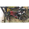 Image 2 : 2 BRAND NEW MOVELO AND HYPER BIKE FRAMES