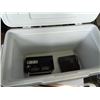 Image 2 : COLEMAN COOLER RADIO AND ELECTRICAL TESTER