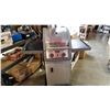 Image 1 : COLEMAN STAINLESS PROPANE BARBECUE