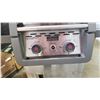 Image 3 : COLEMAN STAINLESS PROPANE BARBECUE