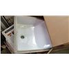 Image 1 : NEW CERAMIC SINK