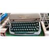 Image 2 : VINTAGE REMINGTON TYPEWRITER