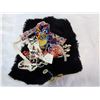 Image 1 : BOX OF NATIVE BEAD WORK NECKLACES
