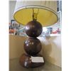 Image 2 : MID CENTURY TEAK BALL TABLE LAMP