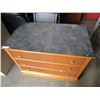 Image 2 : MODERN 3 DRAWER DRESSER BY FLEETWOOD FURNITURE