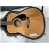 Image 2 : YAMAHA ACOUSTIC GUITAR FG403 C/W HARDSHELL CASE
