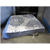 Image 1 : KINGSIZE SIMMONS BEAUTYREST SUPREME COMFORT TOP MATTRESS