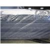 Image 2 : KINGSIZE SIMMONS BEAUTYREST SUPREME COMFORT TOP MATTRESS