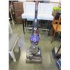 Image 1 : DYSON DC 28 BAGLESS VACUUM