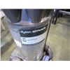 Image 2 : DYSON DC 28 BAGLESS VACUUM